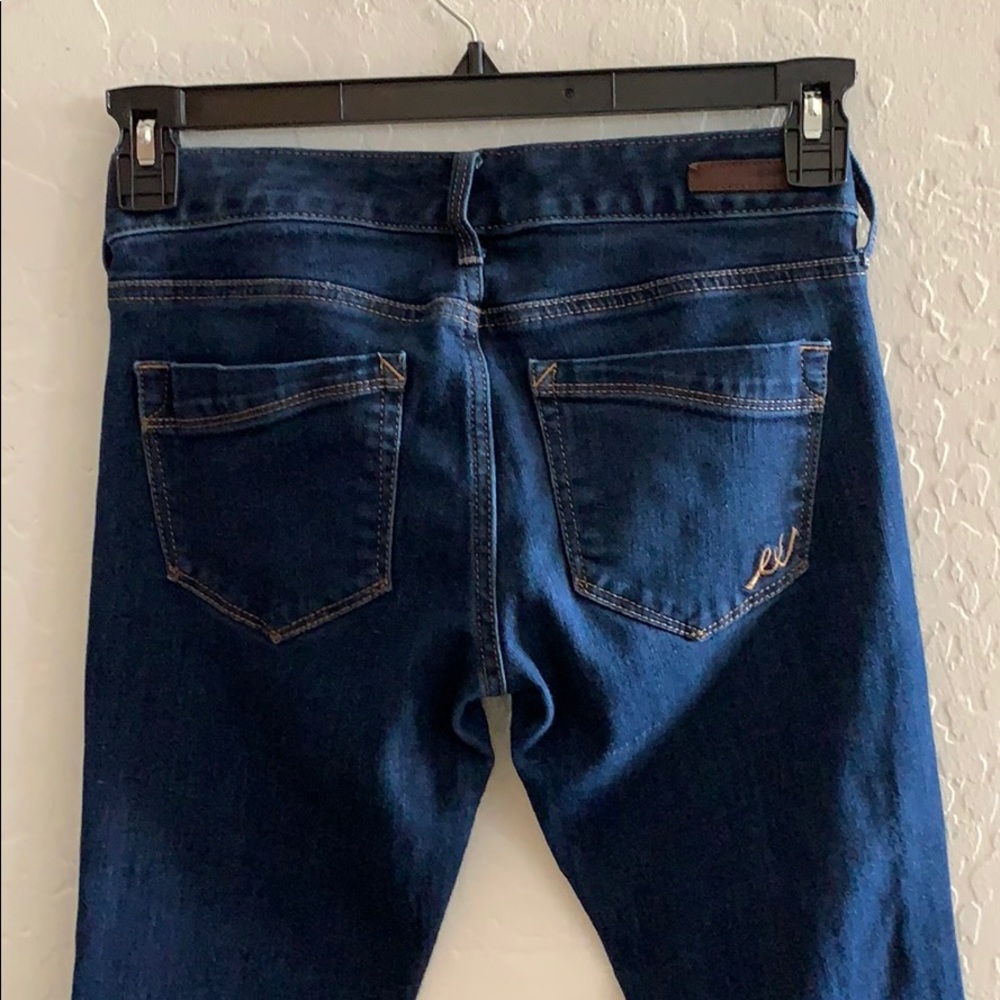 Express Jeans - Picture 3 of 6